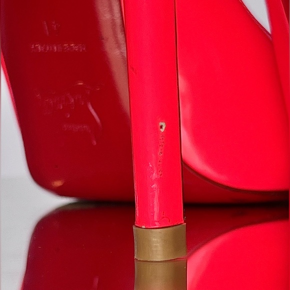 ***SOLD*** Louboutin Prive Coral Hot Pink Patent Leather Peep Toe Heels Size 41 - Picture 11 of 13